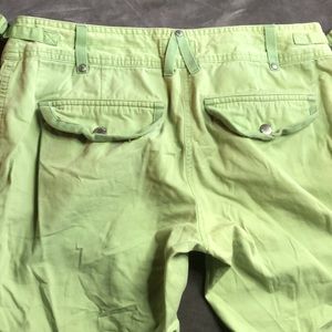 The Limited Tierney fit green cargo capris Size:4